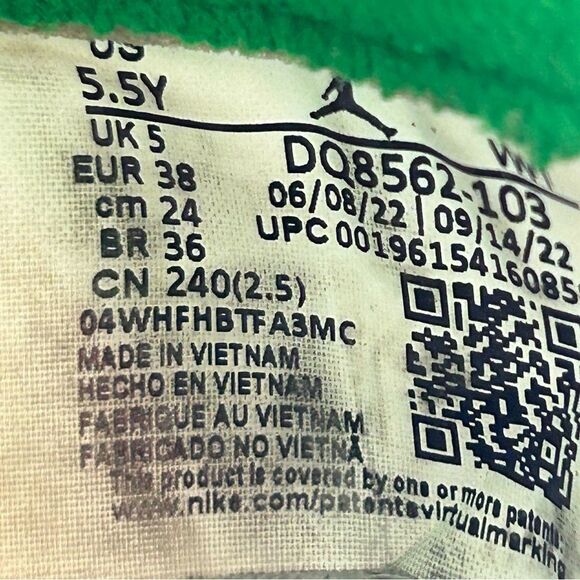 Nike Air Jordan 2 Retro Lucky Green Sail White Sneaker Shoes Women’s Size 7 - Picture 9 of 10